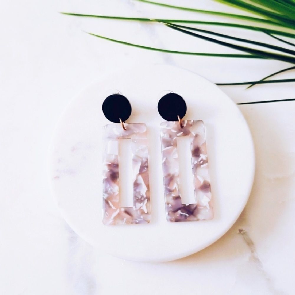 Gray resin earrings